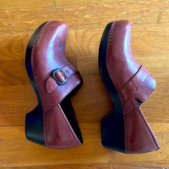 Dansko Tamara Leather Belted Dark Academia Clogs in Chestnut Brown 4800810200 - Picture 2 of 5